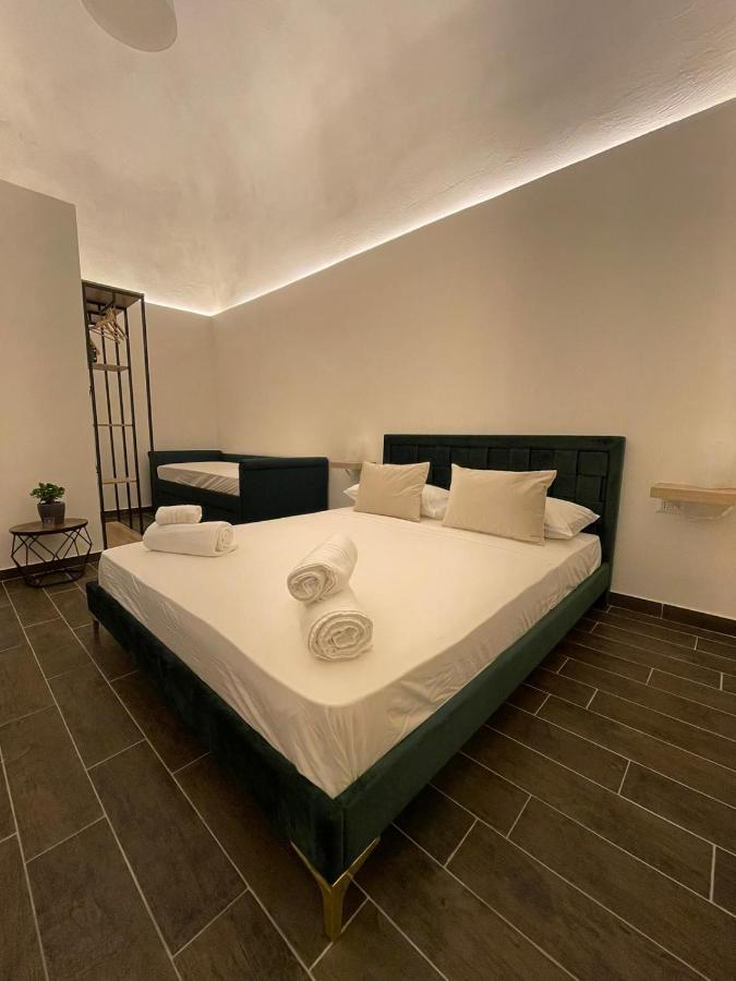 Palazzo Belmosto Napels Buitenkant foto