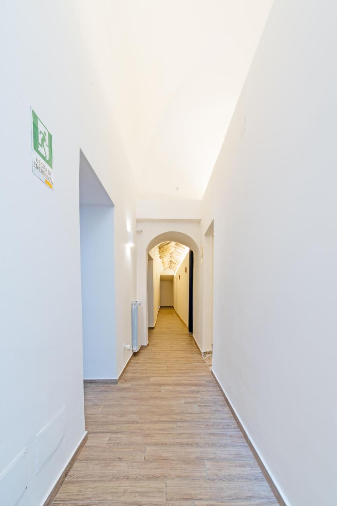 Palazzo Belmosto Napels Buitenkant foto
